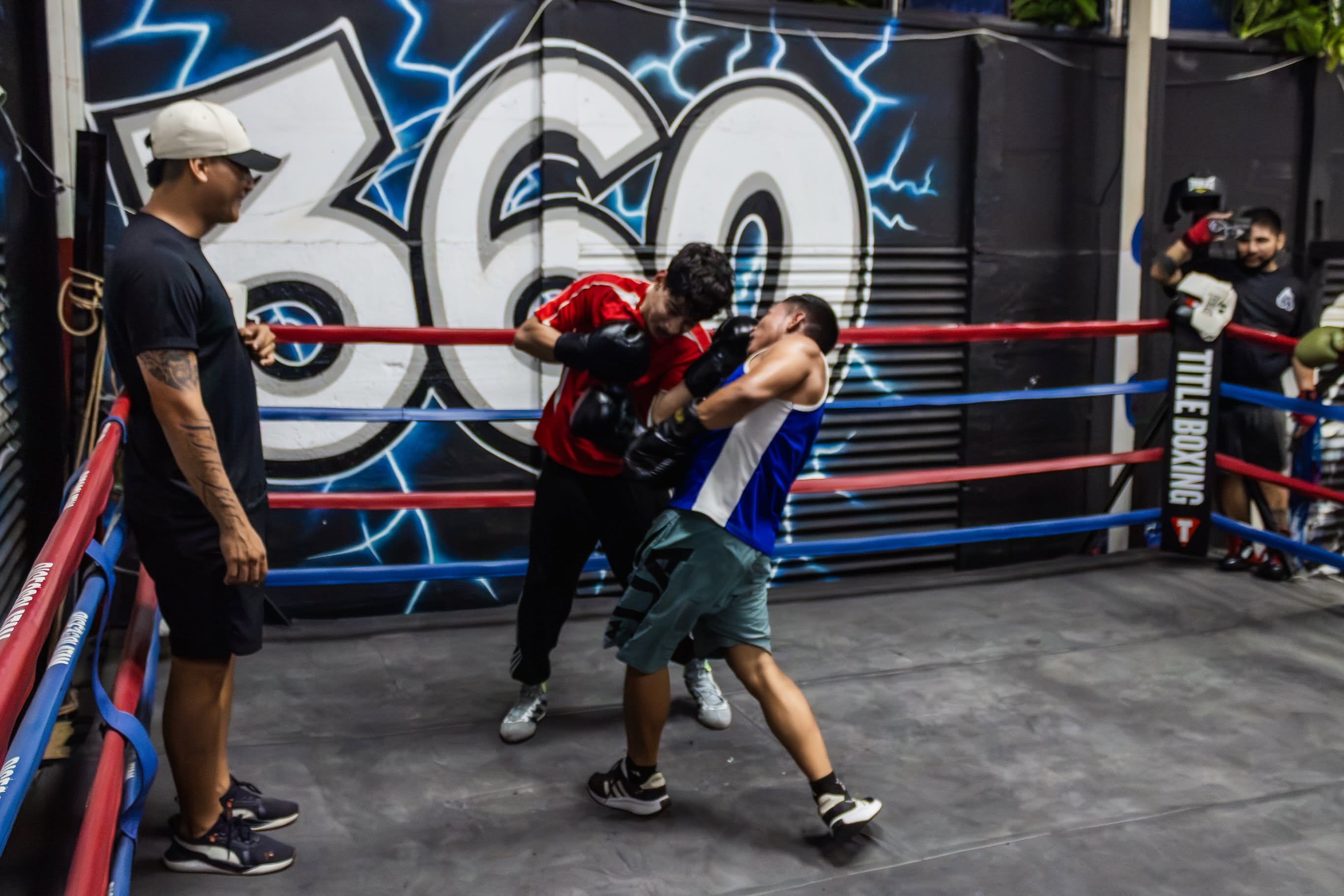 Ring de boxeo RISE360LATAM